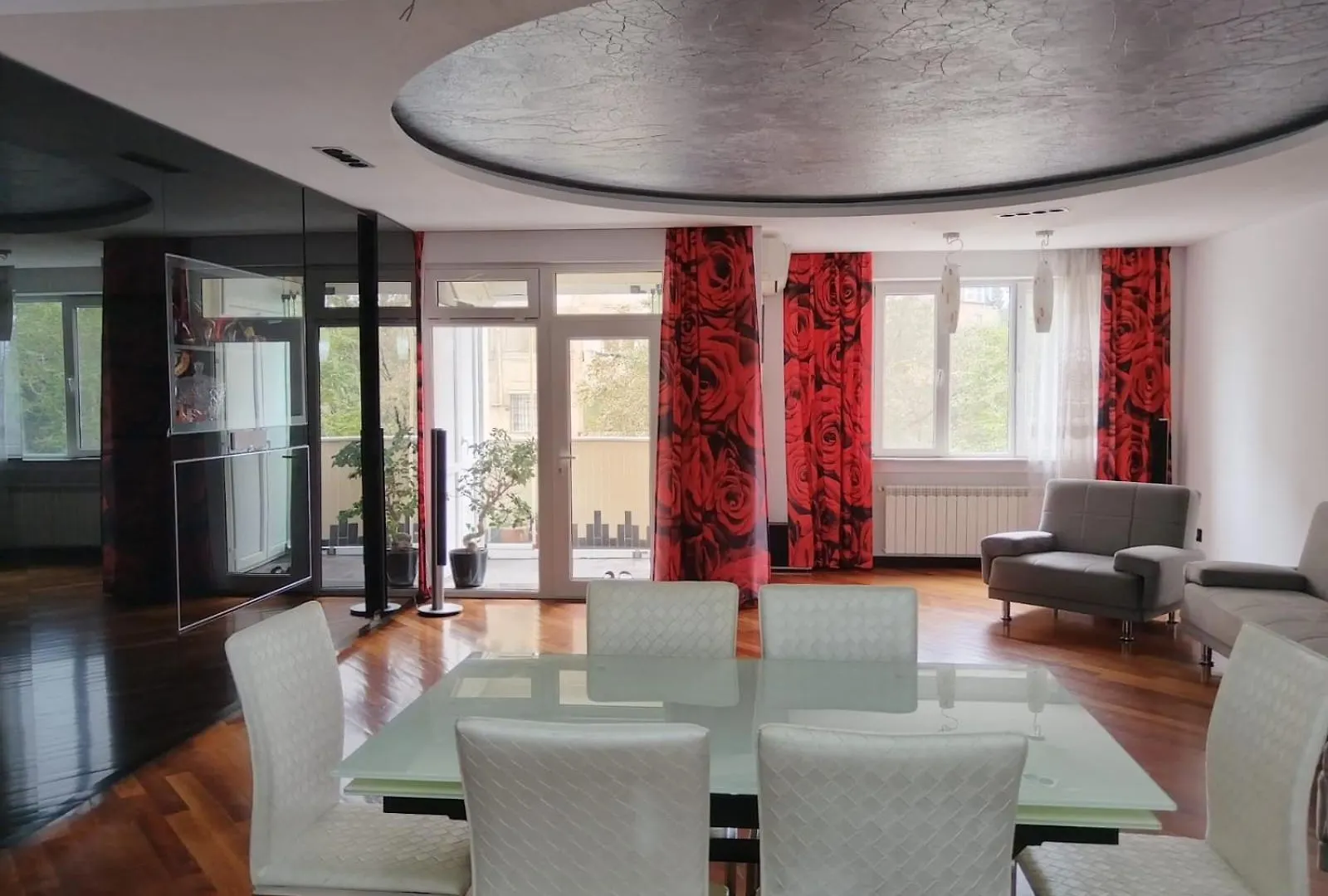 Kosmos Apartment Baku